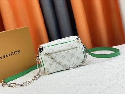 LV Handbags 825